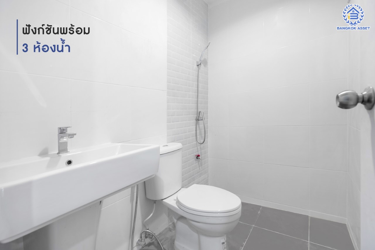 บ้านมือสองตกแต่งใหม่ ทำเลใจกลางเมือง ม.เกตุนุติเชอมีเน่ ลาดพร้าว87 ทาวน์โฮม 3 ชั้น เนื้อที่ 16 ตร.ว. ฟังก์ชัน 4 ห้องนอน 3 ห้องน้ำ จอดรถได้ 1 คัน เชื่อมต่อทั้งถนนเกษตร-นวมินทร์, ลาดพร้าว, รัชโยธินฯ ใกล้ทางด่วนรามอินทรา และรถไฟฟ้าสายสีเหลือง "สถานีลาดพร้าว 83"